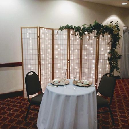 Quality Inn & Suites Bellville - Mansfield Esterno foto