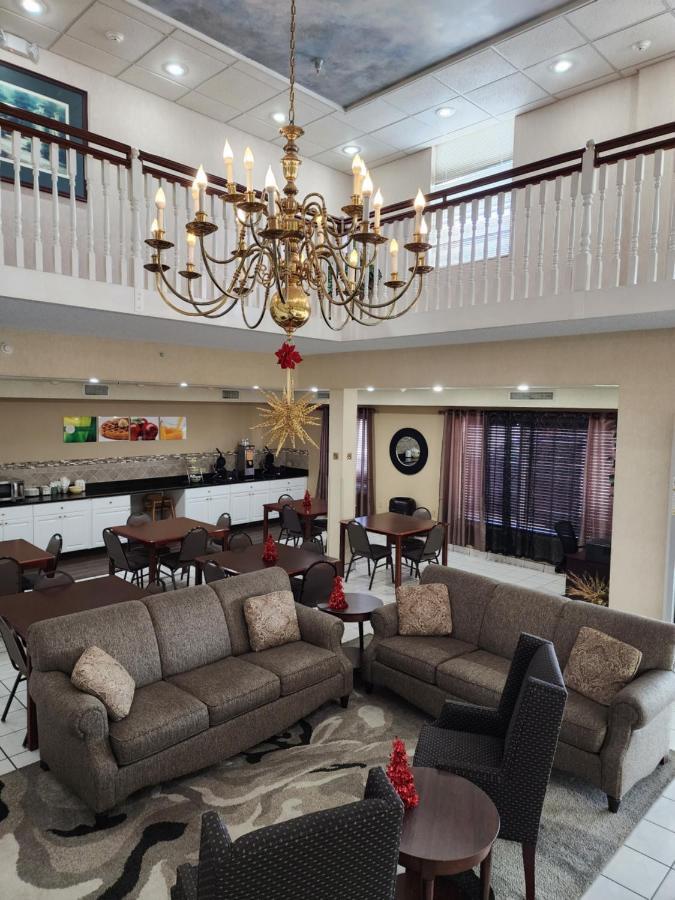 Quality Inn & Suites Bellville - Mansfield Esterno foto