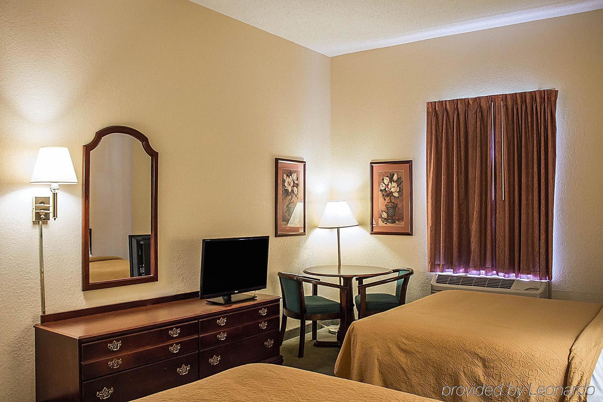 Quality Inn & Suites Bellville - Mansfield Esterno foto